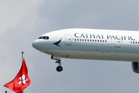 Nhiều hãng hàng không tạm ngừng khai thác dịch vụ tại Trung Quốc
