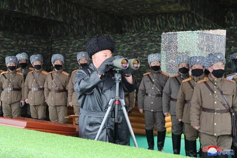 Triều Tiên tập trận dưới sự giám sát của nhà lãnh đạo Kim Jong-un