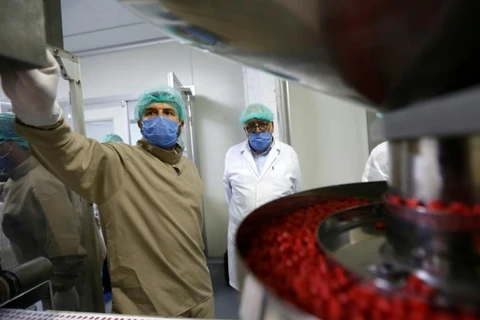 Syria đẩy mạnh sản xuất thuốc chống sốt rét để đối phó với COVID-19