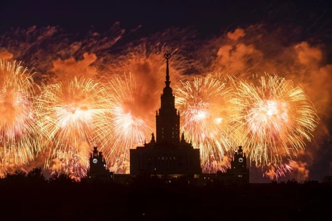 Nga bắn pháo hoa hoành tráng nhân dịp kỷ niệm Ngày Chiến thắng