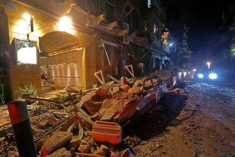 Cảnh hỗn loạn tại các bệnh viện ở Beirut sau hai vụ nổ lớn