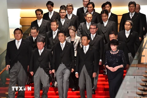 Nội các của Thủ tướng Nhật Bản Abe Shinzo. (Ảnh: AFP/TTXVN)
