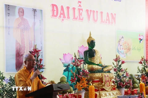 Đại lễ Vu Lan báo hiếu mùa Phật lịch 2563 tại chùa Phật Tích Viêng Chăn hồi năm 2019. (Ảnh: Xuân Tú/TTXVN)