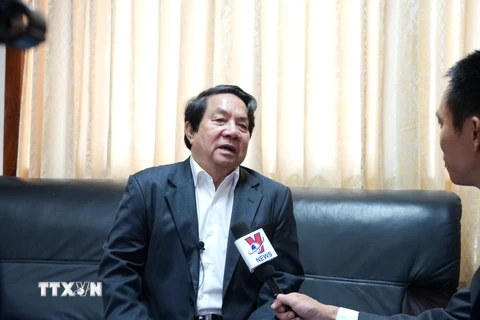 Tổng thư ký Quốc hội Campuchia Leng Peng Long trả lời phỏng vấn phóng viên TTXVN tại Campuchia. (Ảnh: Trần Long/TTXVN)