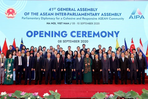 Ngoại giao nghị viện vì Cộng đồng ASEAN gắn kết và chủ động thích ứng