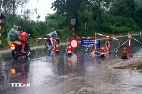 Nhiều địa phương bị ngập lụt trong đợt mưa lũ vừa qua. (Ảnh: Tá Chuyên/TTXVN)