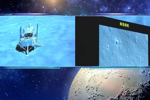 Tàu vũ trụ Hằng Nga 5 hạ cánh xuống mặt trăng. (Ảnh: CCTV)