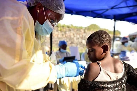 Guinea phát động chiến dịch tiêm phòng dịch bệnh Ebola
