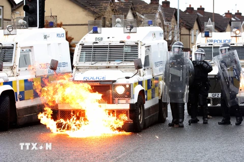 Anh: Bạo loạn tại Bắc Ireland chưa có dấu hiệu lắng xuống