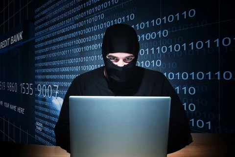 Người dùng internet lo ngại tin tặc hơn cả chính phủ