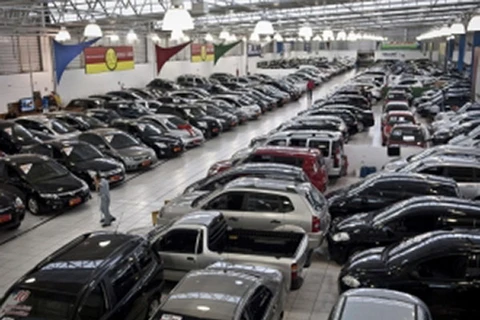 Lượng tiêu thụ ôtô tại Brazil giảm lần đầu tiên sau 10 năm