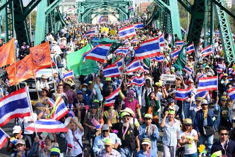 Đảng Puea Thai chỉ trích Ủy ban bầu cử thiếu trách nhiệm
