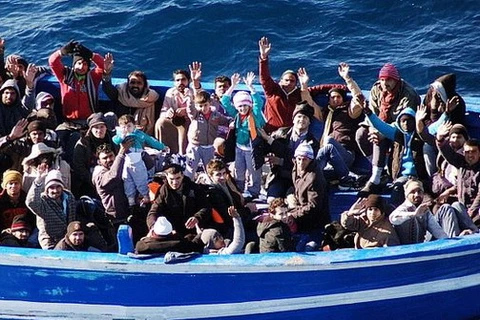 Italy cứu sống thêm 1.100 người tỵ nạn ngoài khơi Sicily