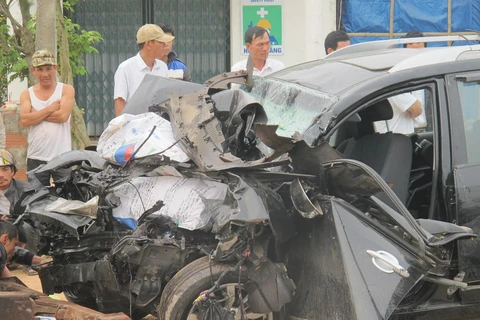 Hà Tĩnh: Tai nạn giao thông liên hoàn, 4 người thương vong