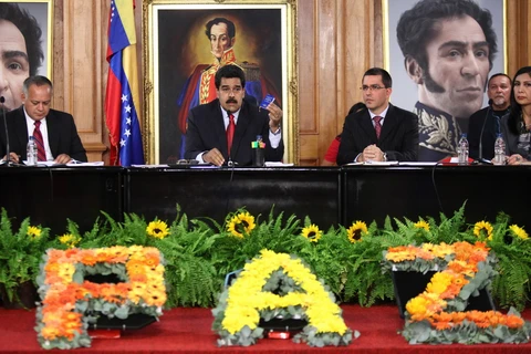 Tổng thống Venezuela Maduro triệu tập hội nghị hòa bình