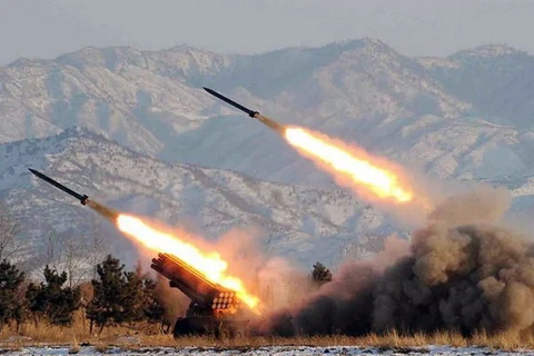 Hàn Quốc chỉ trích các vụ phóng tên lửa của Triều Tiên