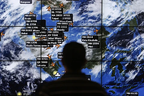 Trung Quốc đề nghị Australia điều tra vật thể nghi của MH370