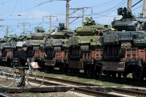 NATO công bố ảnh Nga ồ ạt triển khai quân sát biên giới Ukraine