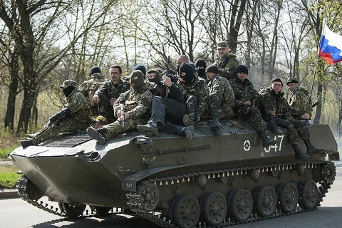 Ukraine xác nhận người biểu tình ly khai chiếm 6 xe thiết giáp