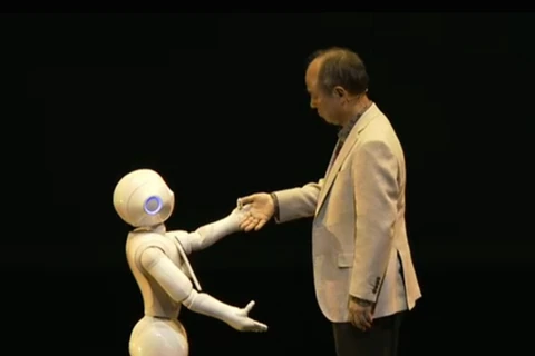 Nhật Bản triển khai robot thay thế nhân viên bán điện thoại