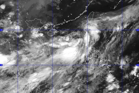 Áp thấp tại Biển Đông đã mạnh lên thành áp thấp nhiệt đới