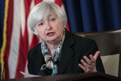 Fed hạ dự báo tăng trưởng kinh tế Mỹ xuống mức 2,2%