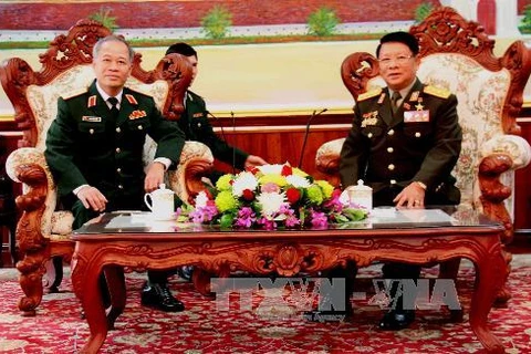 Hai Bộ Tư lệnh Thủ đô Việt Nam-Lào thắt chặt tình hữu nghị