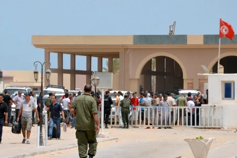 Tunisia tăng cường an ninh tại vùng biên giới với Libya và Algeria