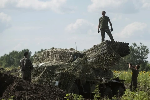 Lực lượng ly khai rút các pháo hạng nặng ở miền Đông Ukraine
