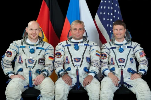 Đội bay quốc tế trở về Trái Đất an toàn từ Trạm vũ trụ ISS