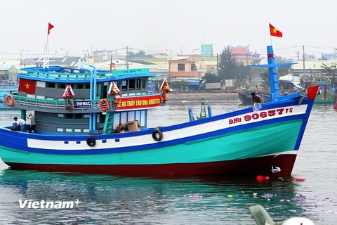 Gia đình ngư dân bị tàu Trung Quốc đâm chìm tiếp tục ra khơi