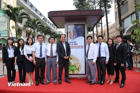 Ra mắt “Trạm Điện thoại-Thông tin” đầu tiên tại TP. Hồ Chí Minh