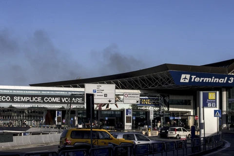 Italy: Hỏa hoạn lớn tại sân bay quốc tế Fumicino ở thủ đô Rome 
