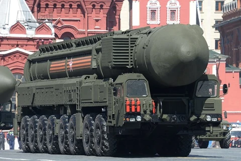 Tên lửa chiến lược của Nga tham gia lễ diễu binh kỷ niệm 70 năm Chiến thắng phátxít. (Nguồn: Sputnik)