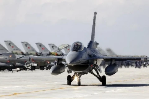 Máy bay chiến đáu Thổ Nhĩ Kỳ tham gia chiến dịch không kích lực lượng PKK. (Nguồn: todayonline.com)