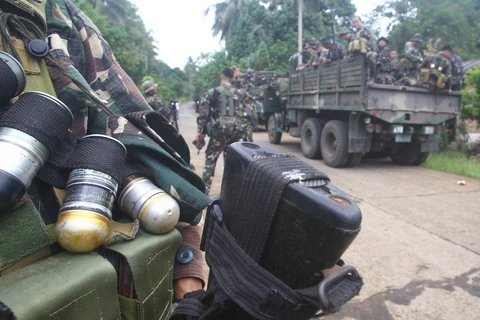 Binh sỹ Philippines tham gia truy quét phiến quân Abu Sayyaf. (Ảnh: Reuters)