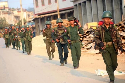 Binh sỹ Myanmar tuần tra tại khu vực Kokang giáp biên giới với Trung Quốc, (Ảnh: AFP)