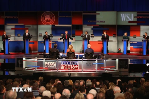 Các ứng viên tranh cử Tổng thống của đảng Cộng hòa ​tham gia cuộc tranh luận. (Ảnh: AFP/TTXVN)