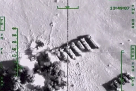 Nga không kích vào các xe tải chở dầu của IS tại Syria. (Nguồn: Sputnik)