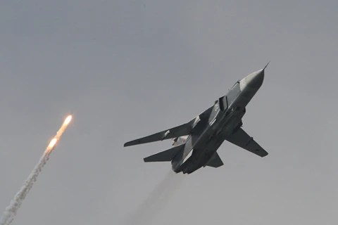 Máy bay ném bom Su-24M của Nga tham gia diễn tập. (Nguồn: Sputnik)