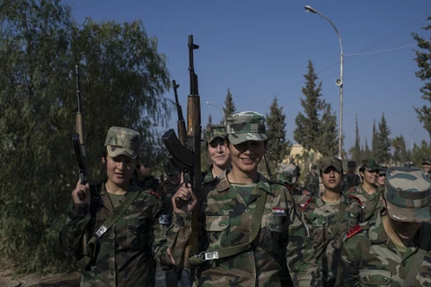 Các nữ học viên học viện quân sự ở Damascus. (Ảnh: Sputnik)