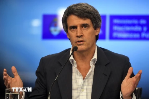 Bộ trưởng Kinh tế-Tài chính Argentina Alfonso Prat-Gay. (Ảnh: AFP/TTXVN)