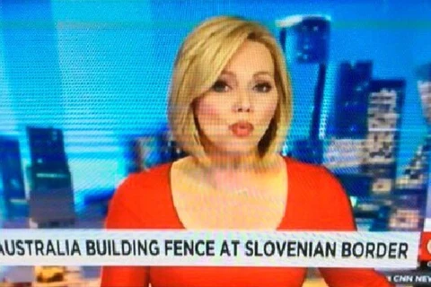 CNN cho chạy dòng tin có nội dung Australia đang xây hàng rào biên giới với Slovenia. (Nguồn: mashable.com)