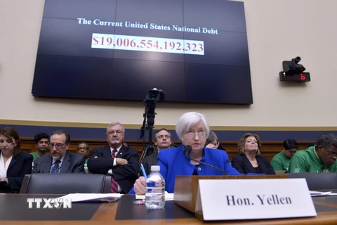 Chủ tịch ​Fed Janet Yellen tại phiên điều trần trước trước Ủy ban Tài chính thuộc Hạ viện Mỹ. (Nguồn: AFP/TTXVN)
