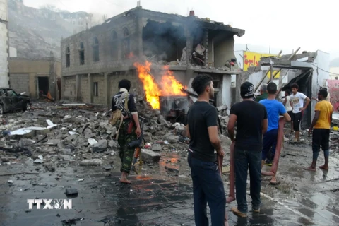 Hiện trường vụ đánh bom ở thủ đô Aden ngày 28/1. (Nguồn: AFP/TTXVN)
