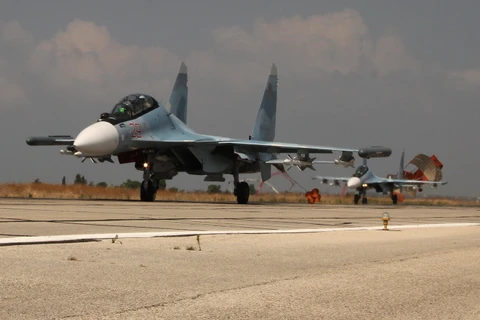Máy bay Su-30 của Nga tại căn cứ không quân Hmeymim ở Syria. (Nguồn: Sputnik)
