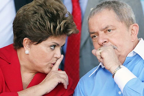 Tổng thống Brazil Dilma Rousseff và người tiền nhiệm Lula da Silva. (Nguồn: juniorcampos.net)