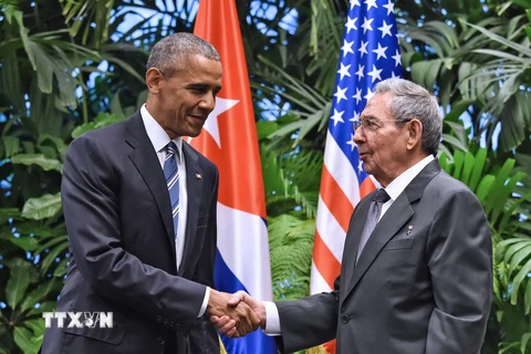 Tối 21/3, Chủ tịch Cuba Raul Castro đã có cuộc hội đàm với Tổng thống Mỹ Barack Obama tại Cung điện Cách mạng ở thủ đô La Habana. (Nguồn: AFP/TTXVN)