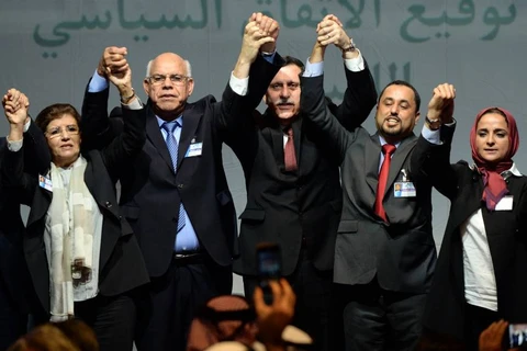 Các bên tham gia ký kết thỏa thuận thành lập chính phủ thống nhất tại Libya. (Nguồn: AFP)
