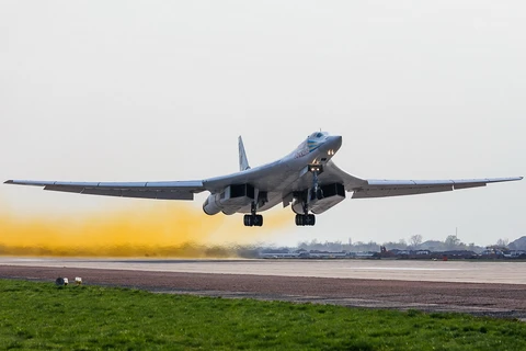 Máy bay ném bom chiến lược Tu-160 của Nga. (Nguồn: airliners.net)